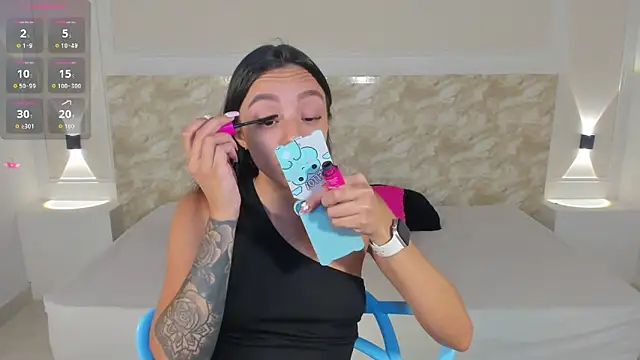 AliceRoss0 online show from 2, 10, 2025