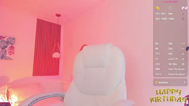 TiffanyWright online show from 20, 10, 2025