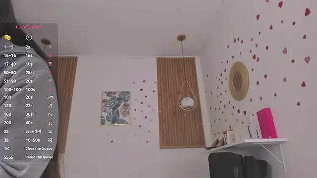 TiffanyWright online show from 6, 4, 2026