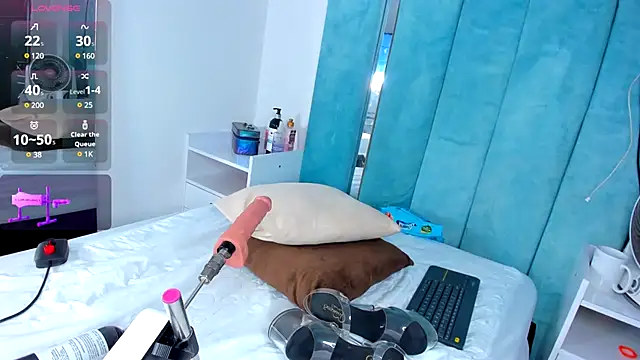 Snapshot of CintiaVega chatting on 15, 2, 2025 CintiaVega online show from 15, 2, 2025