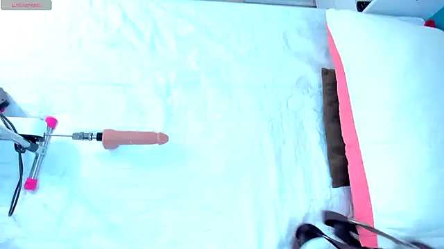 Snapshot of CintiaVega chatting on 21, 2, 2025 CintiaVega online show from 21, 2, 2025