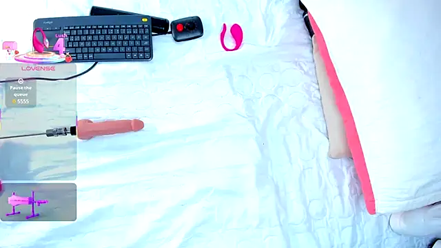 Snapshot of CintiaVega chatting on 23, 2, 2025 CintiaVega online show from 23, 2, 2025