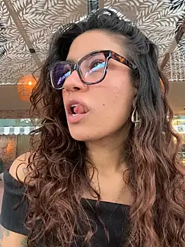 Snapshot of ValeriEvan chatting on 17, 9, 2025 ValeriEvan online show from 17, 9, 2025