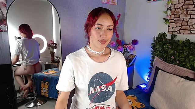 Snapshot of Cassie_fletcher_ chatting on 26, 12, 2024 Cassie fletcher online show from 26, 12, 2024