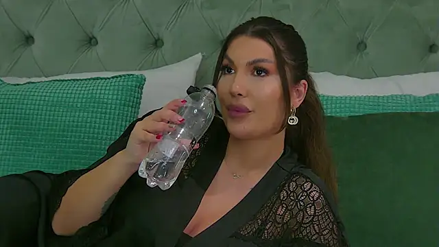 Snapshot of itsjessiebabe chatting on 8, 1, 2025 itsjessiebabe online show from 8, 1, 2025