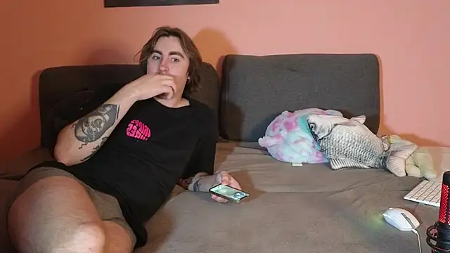 Snapshot of Katusha006 chatting on 14, 10, 2025 Katusha006 online show from 14, 10, 2025