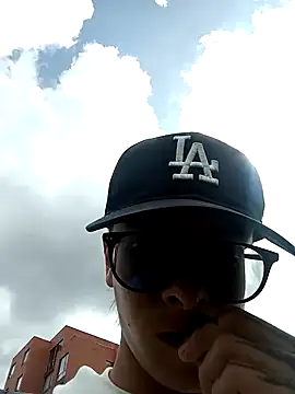 Snapshot of Cuervo_maniaco chatting on 2, 12, 2024 Cuervo maniaco online show from 2, 12, 2024