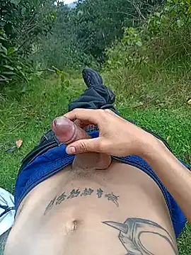 Snapshot of Cuervo_maniaco chatting on 30, 10, 2025 Cuervo maniaco online show from 30, 10, 2025