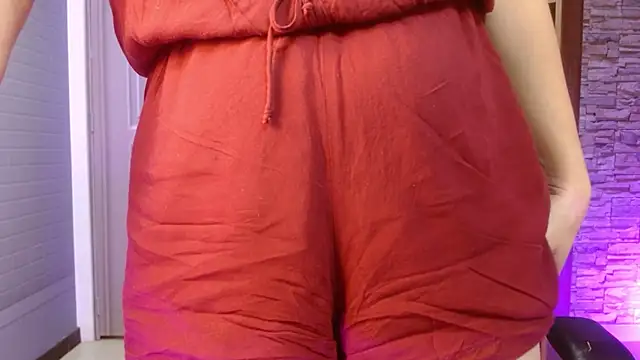 Manuela bela online show from 18, 2, 2025