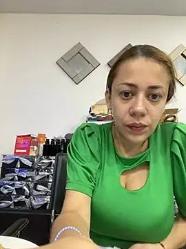Snapshot of AnnbellaRosse chatting on 20, 2, 2025 AnnbellaRosse online show from 20, 2, 2025