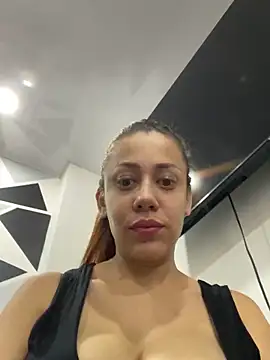 Snapshot of AnnbellaRosse chatting on 18, 3, 2025 AnnbellaRosse online show from 18, 3, 2025