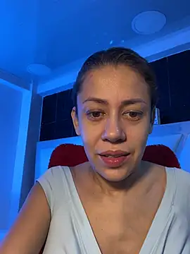 Snapshot of AnnbellaRosse chatting on 21, 3, 2025 AnnbellaRosse online show from 21, 3, 2025