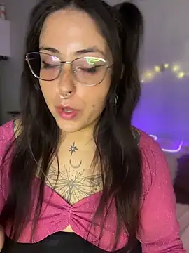 Snapshot of Mizztikaa chatting on 29, 4, 2026 Mizztikaa online show from 29, 4, 2026