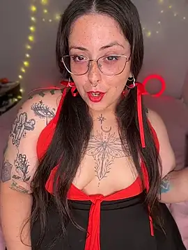 Snapshot of Mizztikaa chatting on 12, 5, 2026 Mizztikaa online show from 12, 5, 2026