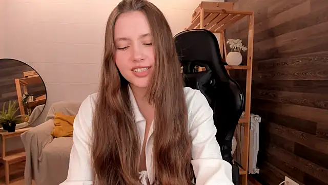 MaryannSoftt online show from 9, 10, 2025