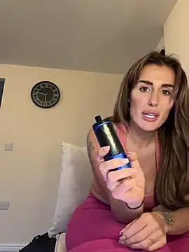 Snapshot of UKSYDNEYFOX chatting on 6, 3, 2025 UKSYDNEYFOX online show from 6, 3, 2025