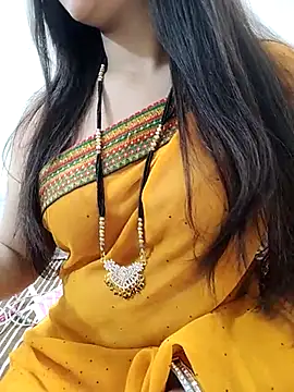 Snapshot of Diya_Chopra chatting on 8, 3, 2025 Diya Chopra online show from 8, 3, 2025