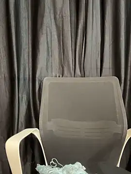 Snapshot of Diya_Chopra chatting on 28, 11, 2025 Diya Chopra online show from 28, 11, 2025