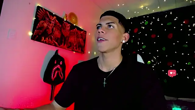 Snapshot of Damian_latinxxx chatting on 31, 12, 2024 Damian latinxxx online show from 31, 12, 2024