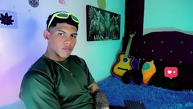 Snapshot of Damian_latinxxx chatting on 16, 1, 2025 Damian latinxxx online show from 16, 1, 2025
