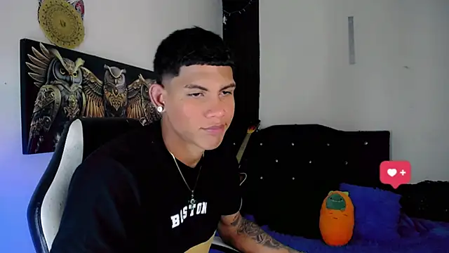 Snapshot of Damian_latinxxx chatting on 17, 1, 2025 Damian latinxxx online show from 17, 1, 2025