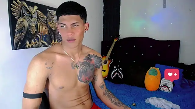 Snapshot of Damian_latinxxx chatting on 17, 1, 2025 Damian latinxxx online show from 17, 1, 2025