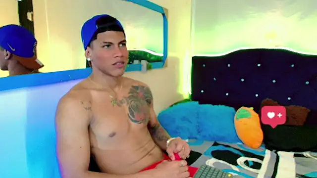 Snapshot of Damian_latinxxx chatting on 2, 2, 2025 Damian latinxxx online show from 2, 2, 2025