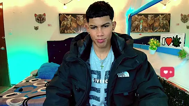 Snapshot of Damian_latinxxx chatting on 7, 2, 2025 Damian latinxxx online show from 7, 2, 2025