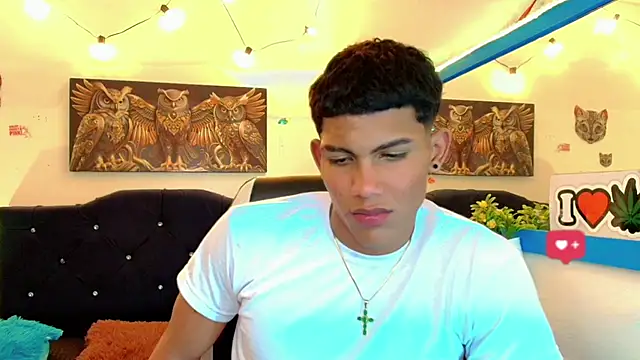 Snapshot of Damian_latinxxx chatting on 7, 2, 2025 Damian latinxxx online show from 7, 2, 2025