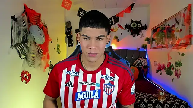 Damian latinxxx online show from 24, 10, 2025