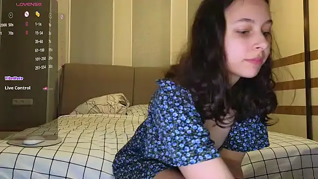 Snapshot of Agatha_Sade chatting on 12, 2, 2025 Agatha Sade online show from 12, 2, 2025