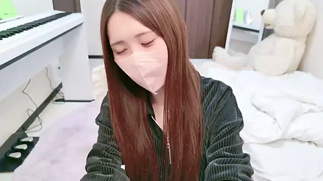 Snapshot of -SHINON- chatting on 6, 3, 2025 -SHINON- online show from 6, 3, 2025