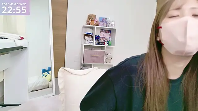 Snapshot of -SHINON- chatting on 26, 11, 2025 -SHINON- online show from 26, 11, 2025