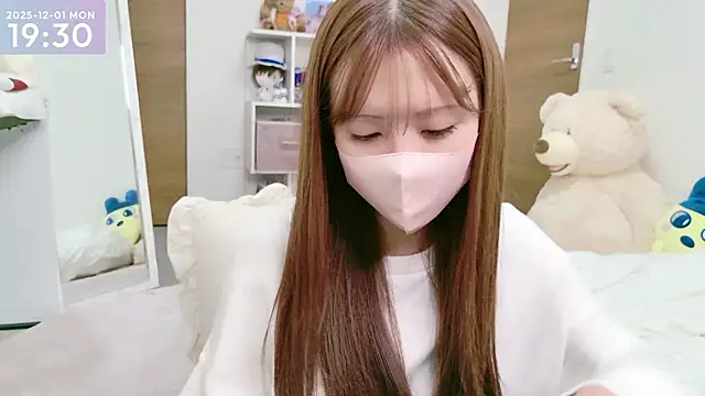 Snapshot of -SHINON- chatting on 1, 12, 2025 -SHINON- online show from 1, 12, 2025