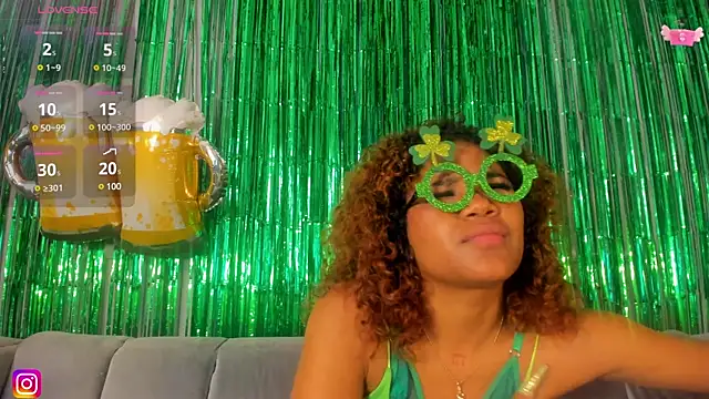 Snapshot of Isabellsmmith chatting on 4, 3, 2025 Isabellsmmith online show from 4, 3, 2025