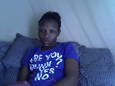 Snapshot of Sweet_serah chatting on 23, 11, 2025 Sweet serah online show from 23, 11, 2025