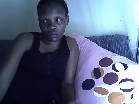 Snapshot of Sweet_serah chatting on 28, 11, 2025 Sweet serah online show from 28, 11, 2025