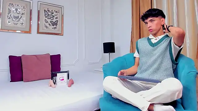 Snapshot of Santy_carrington chatting on 26, 12, 2024 Santy carrington online show from 26, 12, 2024