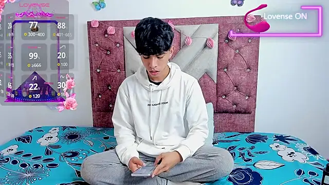 Snapshot of Santy_carrington chatting on 15, 3, 2025 Santy carrington online show from 15, 3, 2025