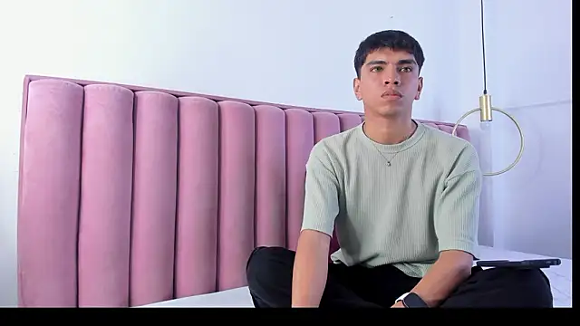 Santy carrington online show from 7, 3, 2026