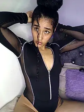 Snapshot of jaderossxx chatting on 18, 11, 2025 jaderossxx online show from 18, 11, 2025