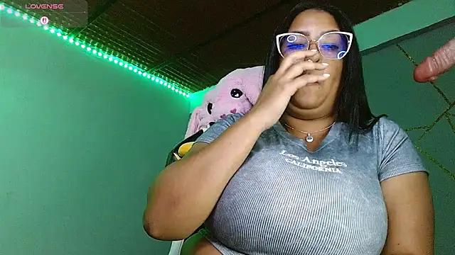 Snapshot of Cute_ash chatting on 19, 5, 2026 Cute ash online show from 19, 5, 2026