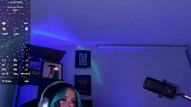 Snapshot of YourMissAlice chatting on 24, 2, 2025 YourMissAlice online show from 24, 2, 2025