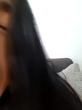 Snapshot of MarianaByanchi chatting on 4, 10, 2025 MarianaByanchi online show from 4, 10, 2025