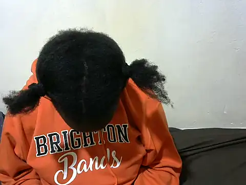 Snapshot of Thicky_kyla chatting on 15, 1, 2026 Thicky kyla online show from 15, 1, 2026