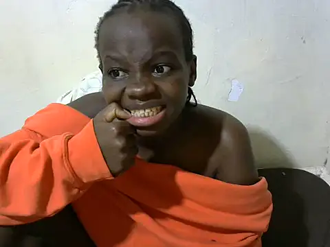 Snapshot of Thicky_kyla chatting on 9, 4, 2026 Thicky kyla online show from 9, 4, 2026