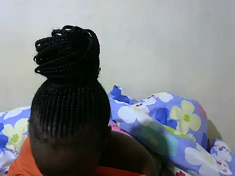 Snapshot of Thicky_kyla chatting on 20, 4, 2026 Thicky kyla online show from 20, 4, 2026