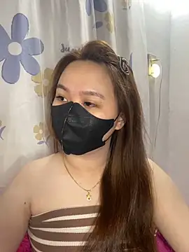 Snapshot of Odette68 chatting on 28, 12, 2024 Odette68 online show from 28, 12, 2024