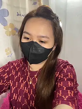 Snapshot of Odette68 chatting on 29, 12, 2024 Odette68 online show from 29, 12, 2024