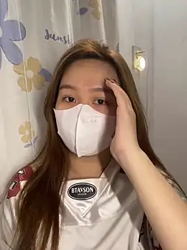 Snapshot of Odette68 chatting on 30, 12, 2024 Odette68 online show from 30, 12, 2024